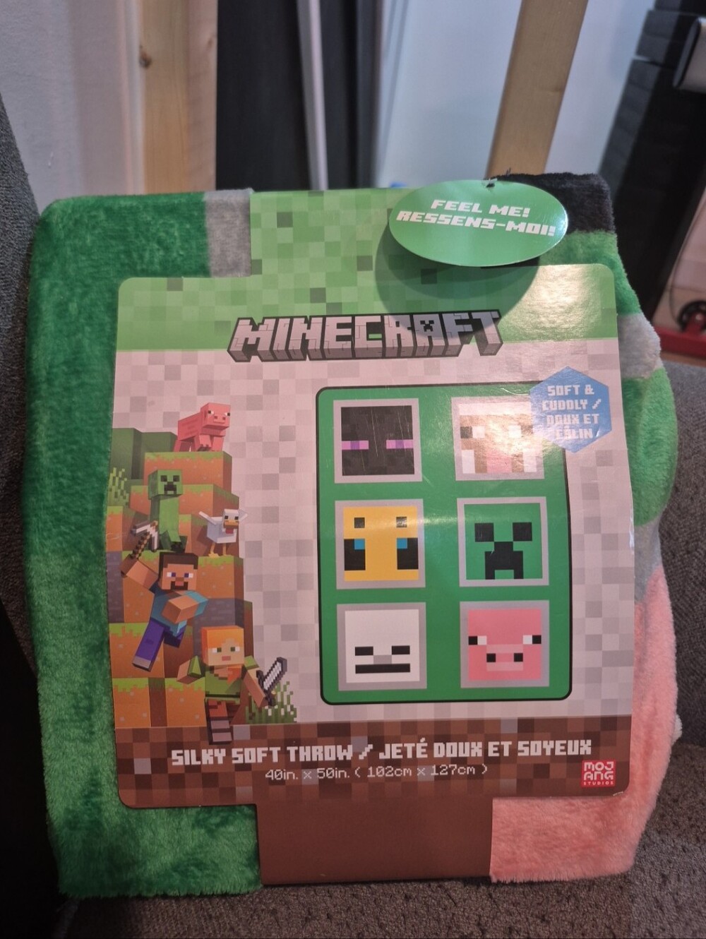 Minecraft Silky Soft Throw Blanket - Green & Pink 40 X 50 Inch